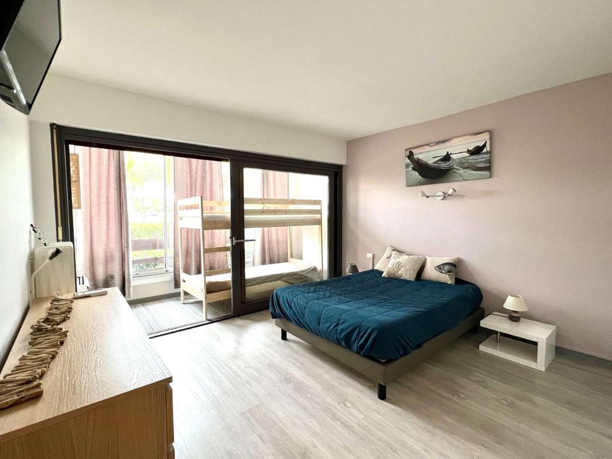 3 Pieces Climatise Avec Terrasse, Parking Prive, A 100M De La Plage, 7 Couchages - Fr-1-307-148 Le Grau-du-Roi Exteriör bild