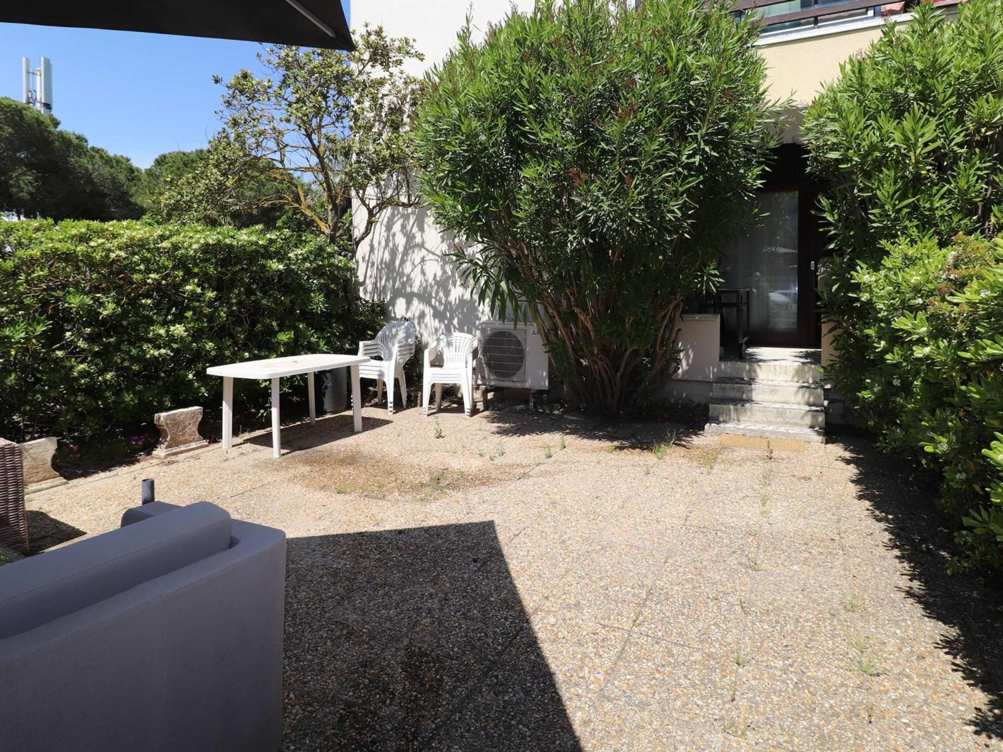 3 Pieces Climatise Avec Terrasse, Parking Prive, A 100M De La Plage, 7 Couchages - Fr-1-307-148 Le Grau-du-Roi Exteriör bild